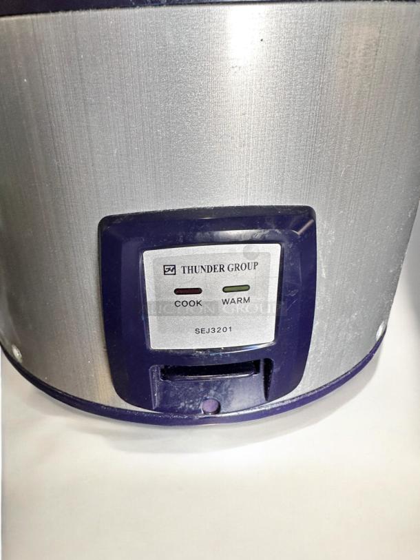 Thunder Group SEJ3201 electric rice cooker, 30-cup capacity, excellent condition, cook/warm indicators, 120V.