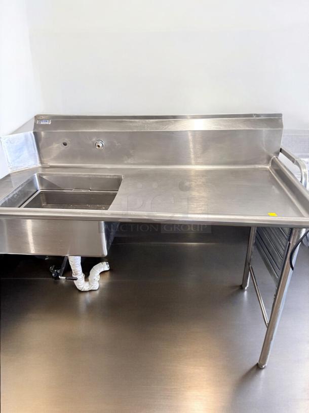GSW Heavy Duty Stainless Steel Soiled Dishtable, model DT48C-L, with sink bowl, 58"x30", excellent condition, fully tested.
