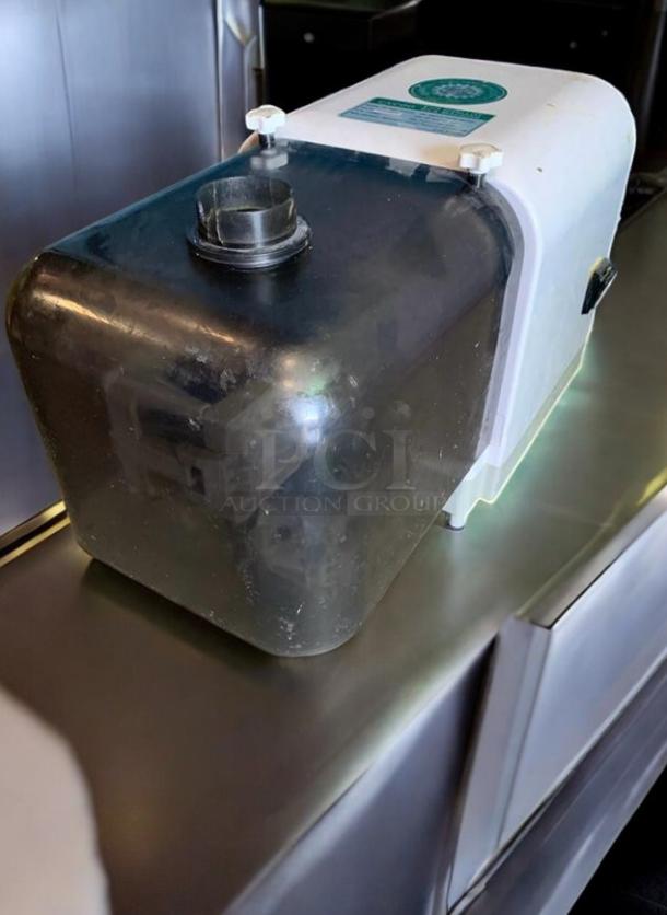 CXCGO XC-188A shallot/vegetable cutter, excellent condition, 2.3mm blade size, tested and operational with visible labels.