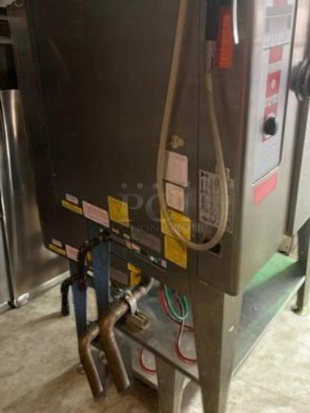 Cleveland Convotherm Gas Combi Oven, Model 10.10, natural gas, 120V ignition, excellent condition, fully tested.