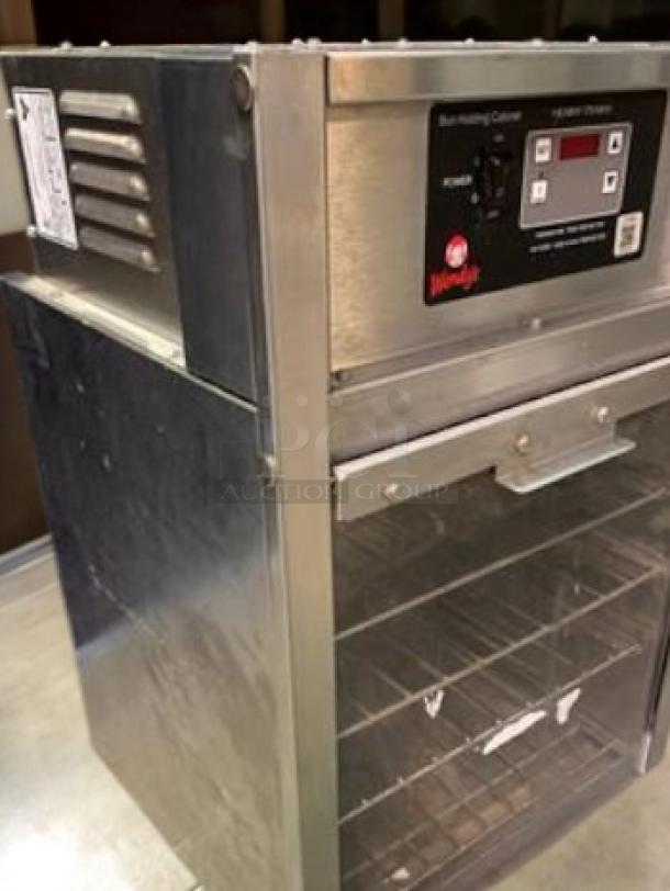 Henny Penny BW-100 Bun Warmer, excellent condition, digital controls, stainless steel, 120V, fully tested and working.