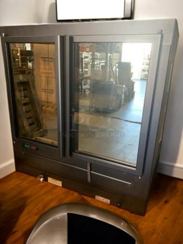 Nemco Hot Food Display Warmer, 4-tier glass merchandiser, excellent condition, fully tested and working, model Hot Food Merchandiser.