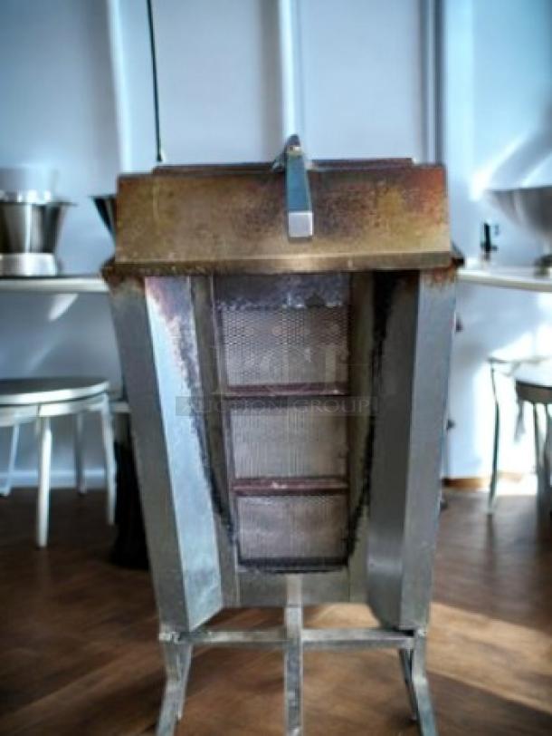 AXIS Gas Doner Grill Machine, Model AX-VB3, in excellent condition, fully tested and operational, metal exterior.