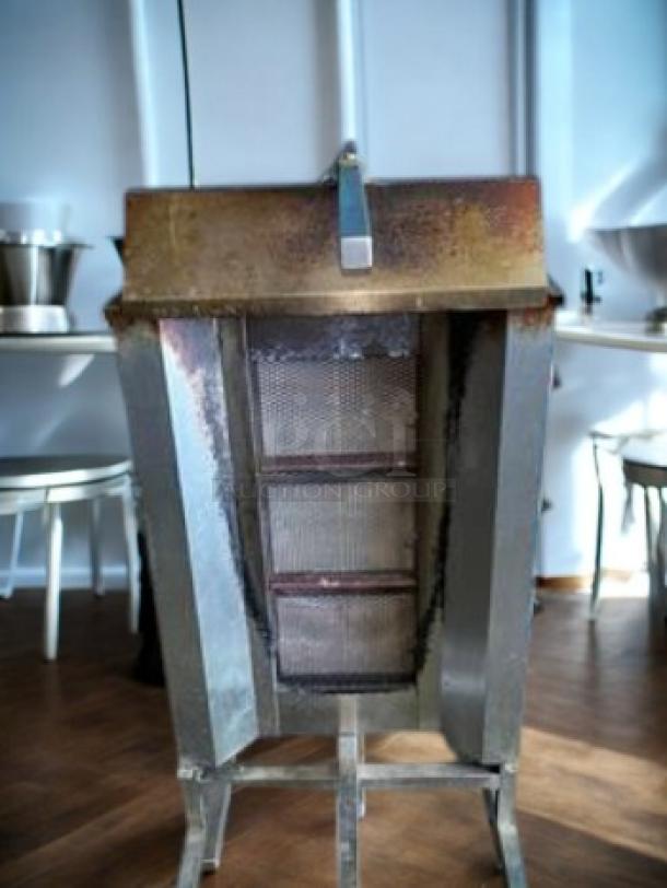AXIS Gas Doner Grill Machine, Model AX-VB3, excellent condition, fully tested, metal construction, operational.
