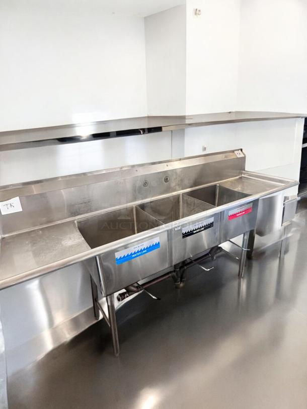 GSW Stainless Steel 3-Compartment Sink with Dual Drainboards, excellent condition, fully tested, commercial model.