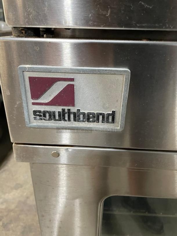 Southbend SilverStar commercial stainless steel double convection oven, natural gas, with thermostatic controls and rack.