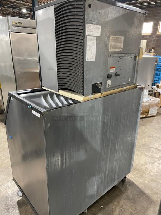 Manitowoc stainless steel ice machine, model ID0892N261, on legs. Electric, 208-230V, 1 phase. Used condition.
