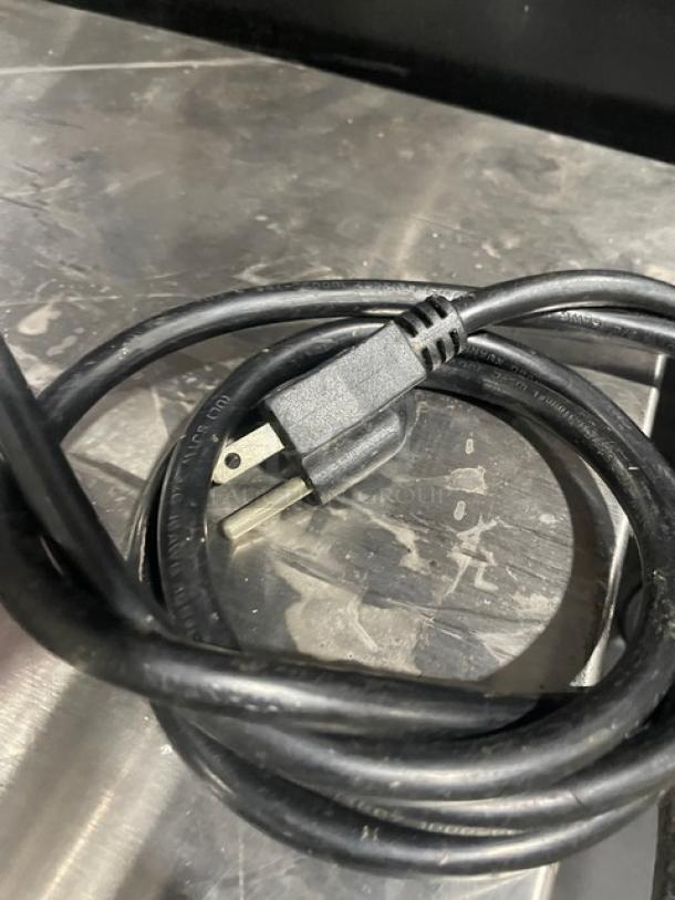 Power cord for Ruby 2000 Commercial Juice Extractor. Black, standard plug, suitable for 115-117V, 1 Phase.