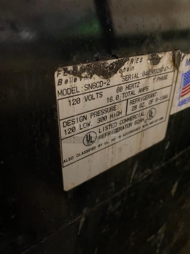 Federal Industries SN6CD-2 Refrigerated Display Case label, showing 120V, 1 Phase specs; visible wear, model and serial number.