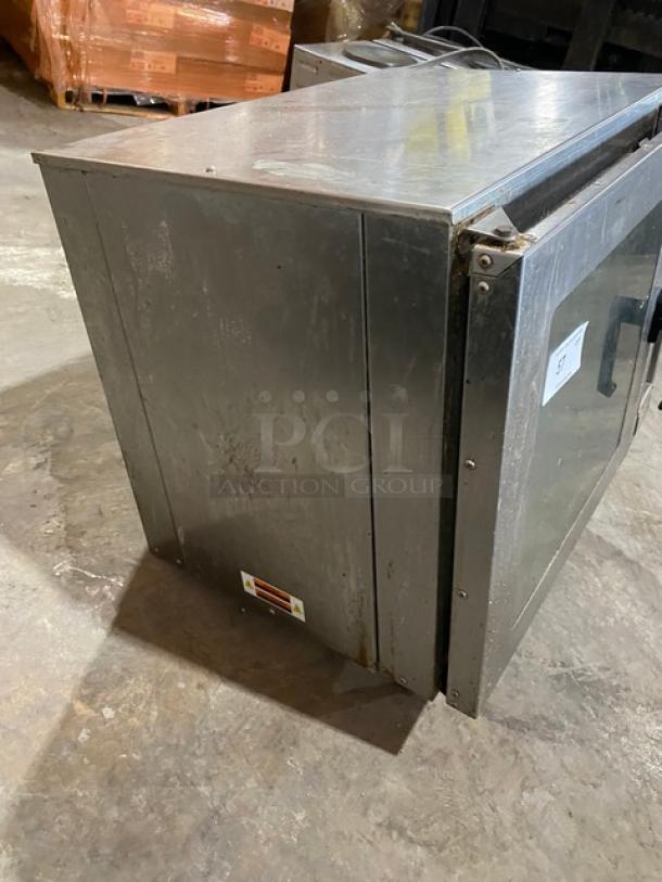 Nu-Vu Doyon Series NCO5 convection oven, stainless steel, thermostatic control, 208V 1 phase, on legs, minor wear.