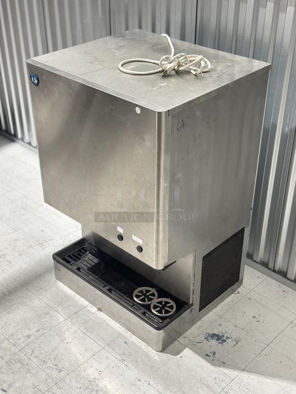 USED Hoshizaki Ice Maker, Model DCM-300BAH, Serial H23773K. Stainless steel finish, countertop unit, good condition.