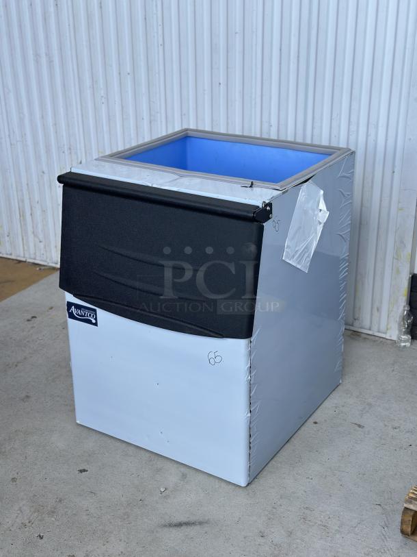 Avantco BIN27530 30" ice storage bin, 375 lb. capacity, in new condition. Marked with Avantco logo on the front.