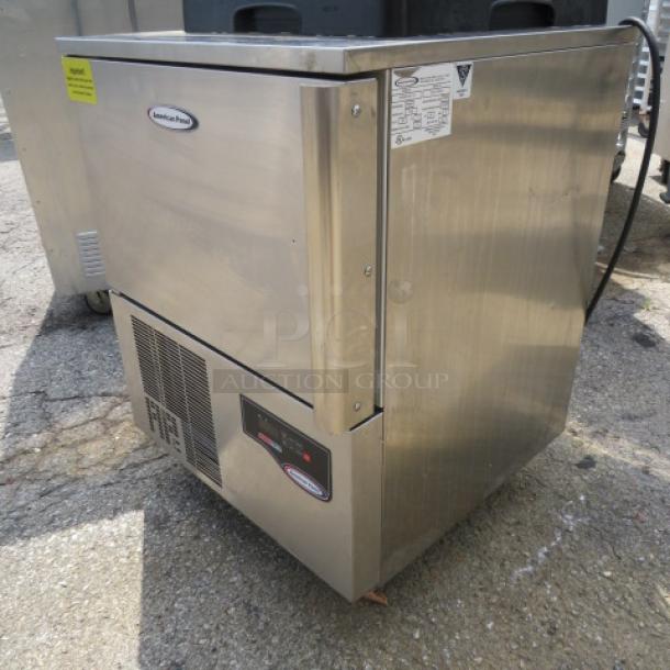 American Panel Blast Chiller AP3BCF30-1-D, stainless steel, with probe and casters, 120V, 25.5x26x35 inches.