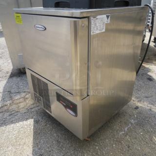 American Panel Blast Chiller AP3BCF30-1-D, stainless steel, with probe and casters, 120V, 25.5x26x35 inches.