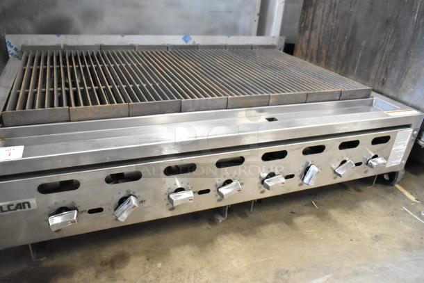 Vulcan VACB47-101 stainless steel charbroiler grill, 136,000 BTU, countertop, natural gas, new with scratches and dents.