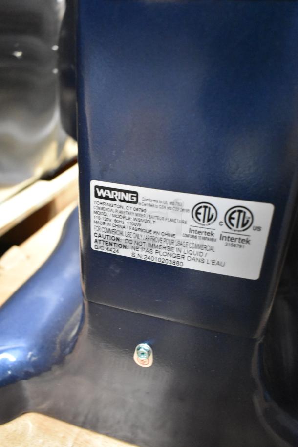 Waring WSM20LT Metal Commercial 20 Quart Dough Mixer label, showing model, voltage, and safety warnings.