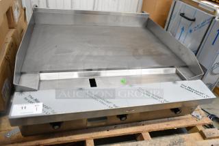 Brand new 2021 Southbend PE36N-TTT stainless steel electric griddle. Countertop model, 208V, 1 Phase, pristine condition.