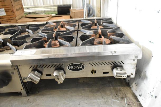 Royal Stainless Steel Commercial 4-Burner Countertop Gas Range, used, features Royal branding, control knobs.