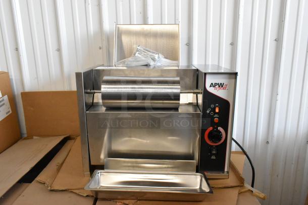 BRAND NEW APW Wyott M-95-2 stainless steel vertical bun toaster, 865 slices/hr, 240V, 1 phase, pristine condition.