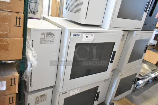 New Hoffmann N170116G010 Spectracool Compact, 1025 BTU, 110/115V, with Martin Box visible. Label indicates auction details.