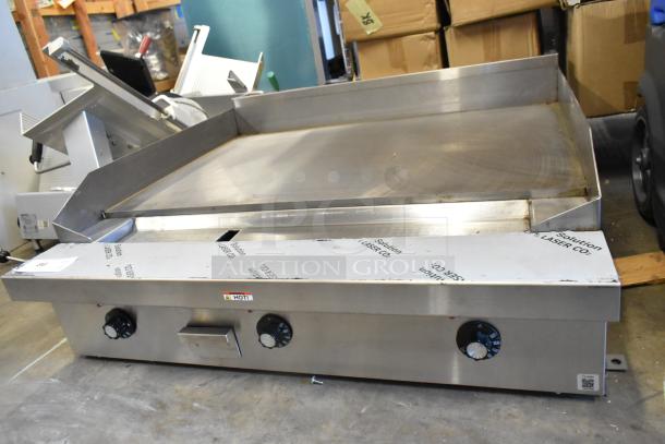 Brand new 2021 Southbend PE36N-TTT stainless steel electric griddle. Features: flat top, 208V, 1 phase, pristine condition.