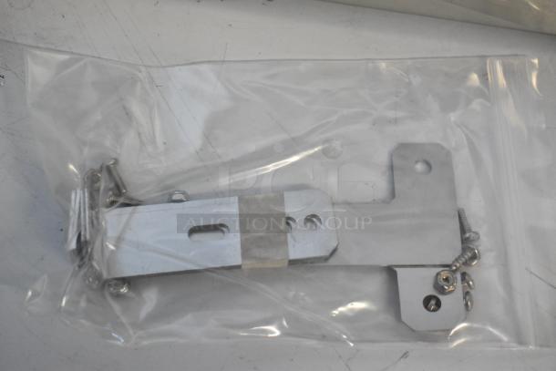 Henny Penny MPC-22 mounting bracket and screws in sealed bag. New condition, ready for installation.