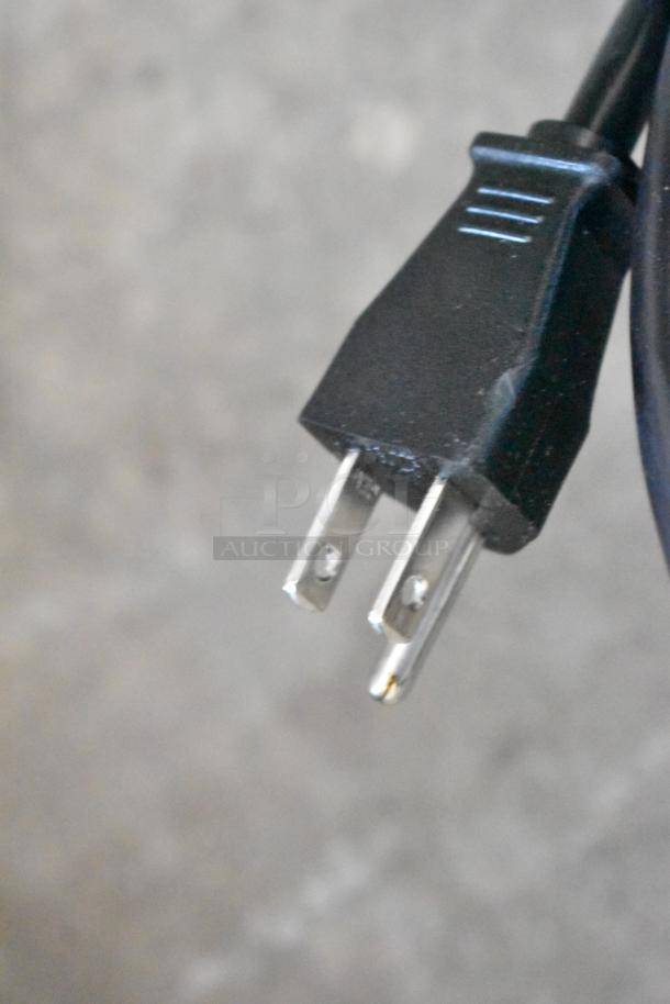 Black power plug for Henny Penny MPC-22 holding bin, 120 volts, 1 phase, new condition.