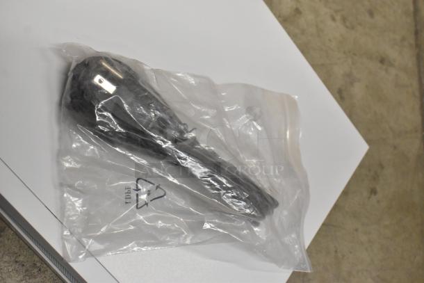 Brand new Avigilon VA1908D HD Video Appliance in original packaging. Includes sealed accessories. Unopened condition.