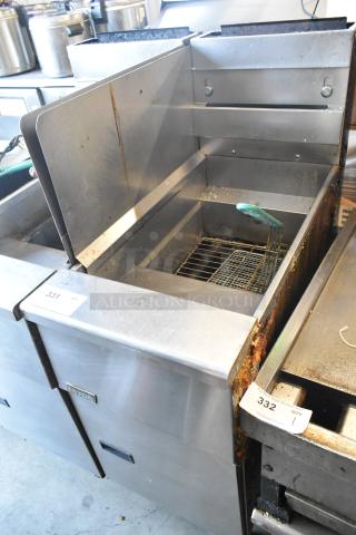 Pitco Frialator SG14 stainless steel commercial deep fat fryer, natural gas, 110,000 BTU, side splash guard, used condition.