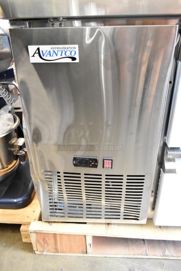 Brand new Avantco 178SSPPT2 stainless steel pizza prep table, 4 drawers, 115V, 1 phase, scratch and dent condition.