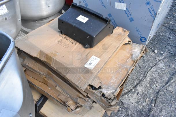 10 brand new scratch and dent items. Includes Advantage Supplies black open-lid lobby dustpan. Items are on a pallet.