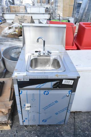BRAND NEW SCRATCH AND DENT! QualServ WMSC24MS Stainless Steel Portable Sink. - Item #1208182