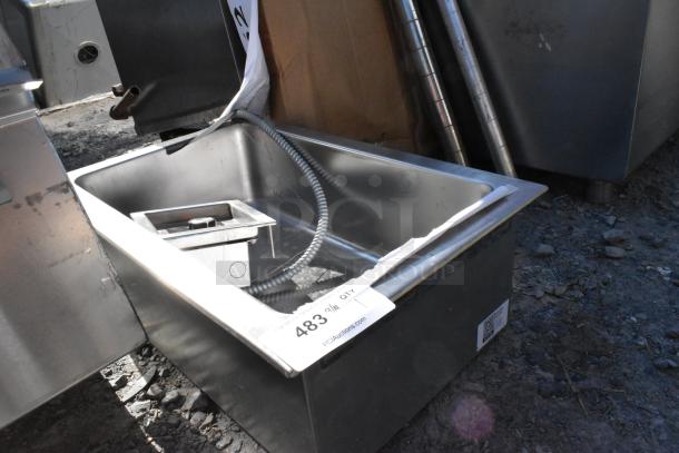BRAND NEW 2024 Avantco 177TM12A hot food well, scratch and dent, with round inside corners and drain. 120 Volts, 1 Phase.