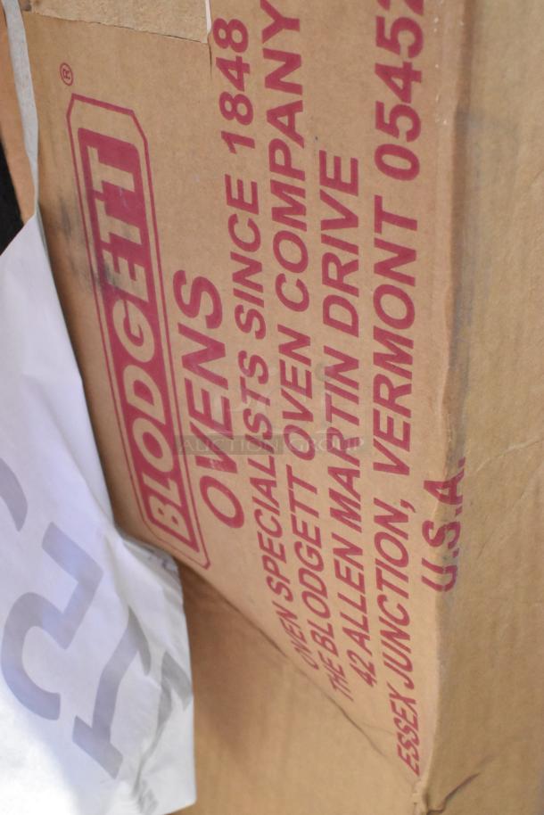 BRAND NEW Blodgett HP33294 Burner Assembly. Box shows minor scratches, with Blodgett branding and address visible.