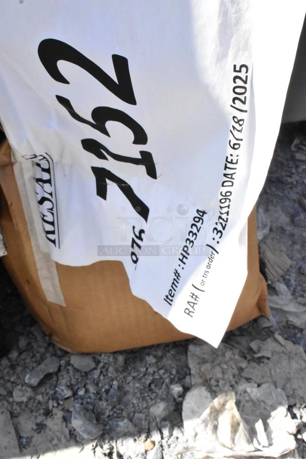 BRAND NEW SCRATCH AND DENT Blodgett HP33294 burner assembly, item HP33294, RA# 3212196, dated 6/28/2025.