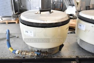 Rinnai RER-55AS-N countertop natural gas rice cooker, visible wear and attached hose, auction tag reads "315 QTY 1".