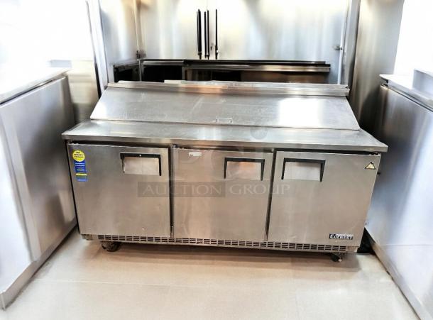 Everest EPBNR3 3-Door Refrigerated Sandwich/Salad Prep Table, excellent condition, stainless steel, tested and working.
