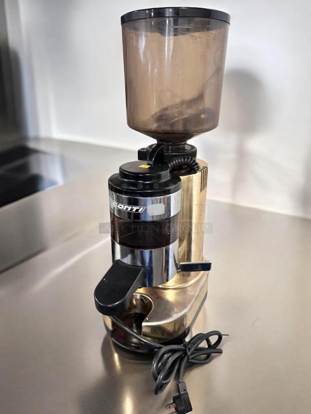 Conti RR45 espresso coffee grinder in excellent condition, made in Italy, fully tested and working.