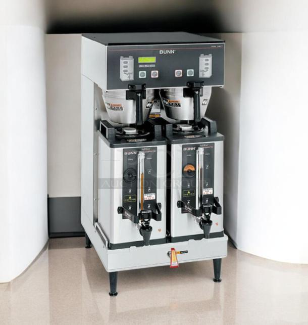 Bunn Dual SH DBC Smart Funnel Coffee Brewer, 120/240V, 6800W, excellent condition, model 33500.5000, tested and working.