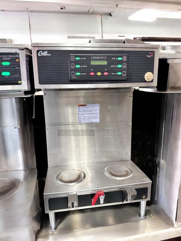 Curtis Gemini GT Twin Coffee Brewer Model GEMTS10A1000, excellent condition, fully tested, dual warming plates, control panel displayed.