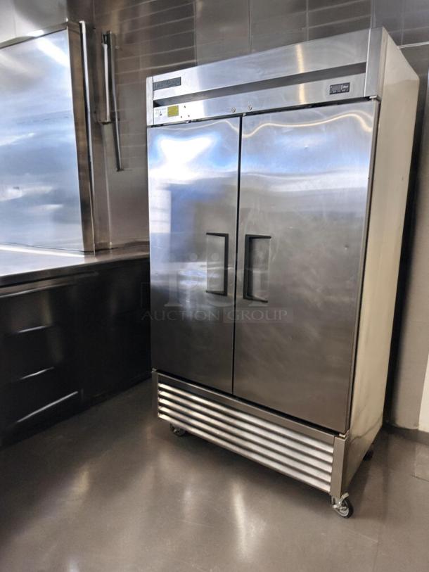 True T-43-HC two-door reach-in refrigerator, excellent condition, stainless steel, fully tested, 115V.