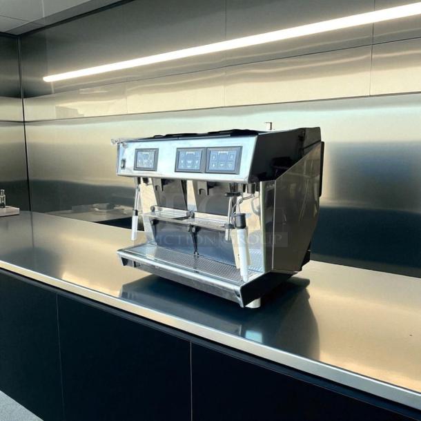 UNIC PONY 4 Super Automatic Espresso Machine in amazing condition, 4 groups, 2.6 gal boiler, 230v/1ph, fully tested.