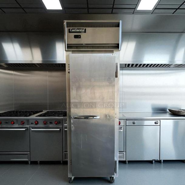 Continental 1FN reach-in freezer, 26", right-hinged, solid door, stainless steel, tested & working, excellent condition.
