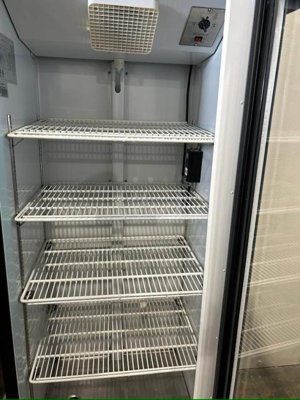 Avantco 178GDC15HCW Merchandiser Refrigerator, white, glass door, LED lighting, 25 5/8" wide, used, working condition.