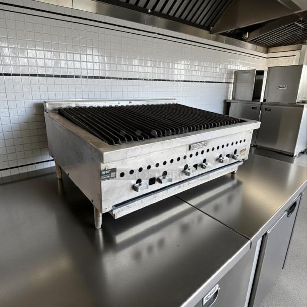 Vulcan VCRG36-M 36" commercial gas charbroiler, excellent condition, natural gas, fully tested and working, stainless steel.
