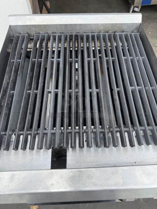Avantco Chef Series Lava Rock Charbroiler, natural gas, in excellent condition, fully tested and working.