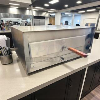Amazing Find - Wisco 560B Deluxe Pizza Oven 120v, 1700 watts - Tested and Working! - Item #1207233