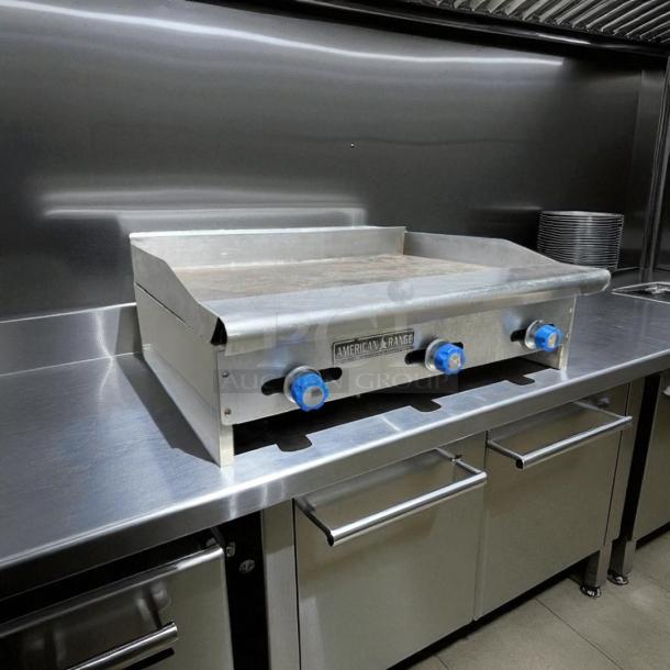 Imperial ITG-36 36" commercial gas griddle with thermostatic controls, stainless steel finish, tested and working condition.