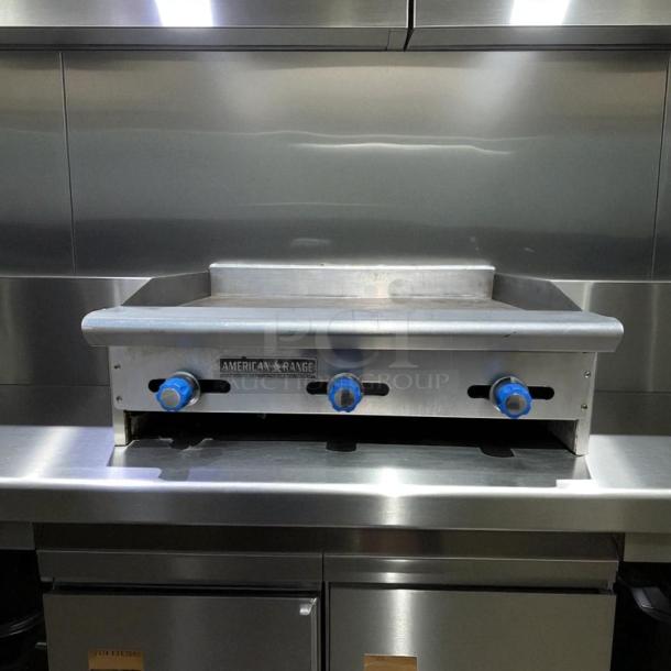 Imperial ITG-36 36" commercial gas griddle with thermostatic controls. Stainless steel, tested and working.