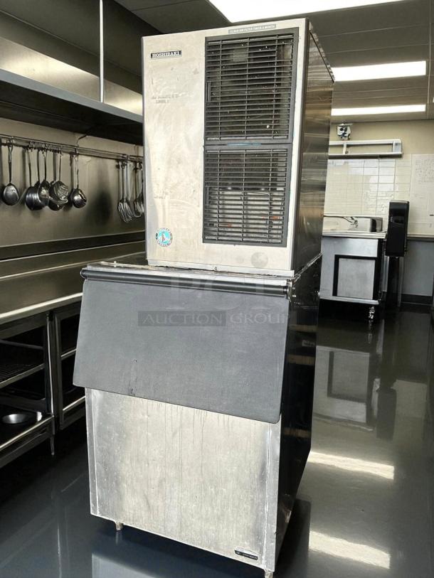HOSHIZAKI KM-515MAH ice machine, 500 lb capacity, crescent ice, tested, working condition, visible brand label.